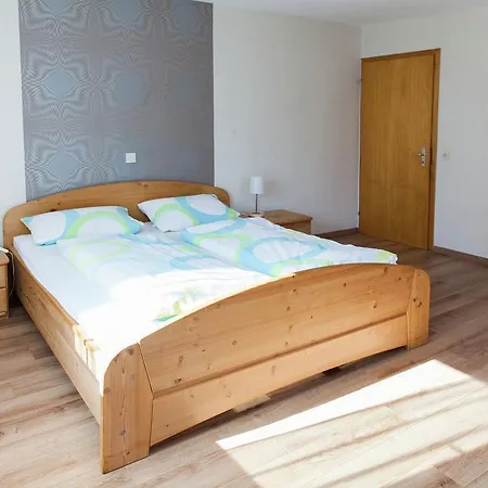 Spacious Between Mosel And Hunsr Ck *
