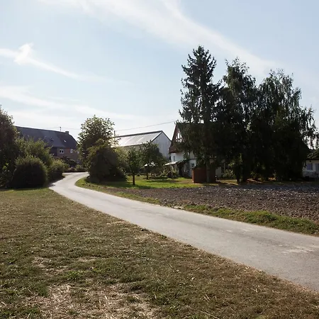 Spacious Between Mosel And Hunsr Ck Holiday home *